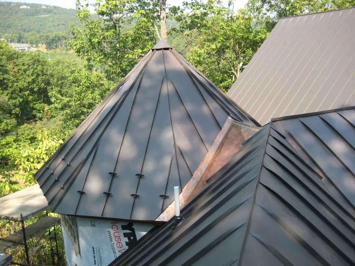 Professional Roof Tarp Installation by Craftsman Roofing in Wallpack Center